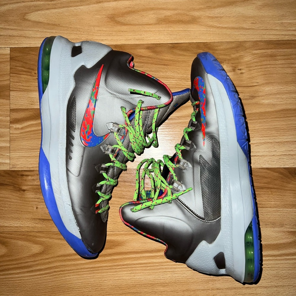 KD